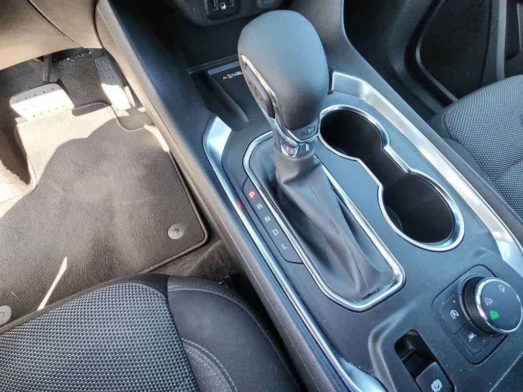 used 2023 Chevrolet Traverse car, priced at $35,894