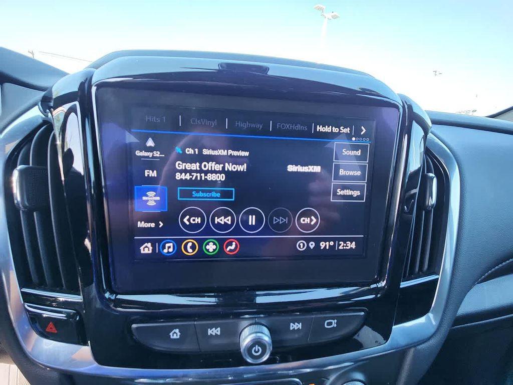 used 2023 Chevrolet Traverse car, priced at $35,894