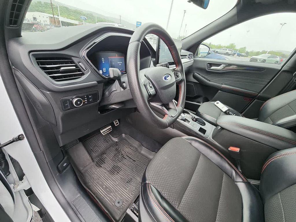 used 2023 Ford Escape car, priced at $23,994