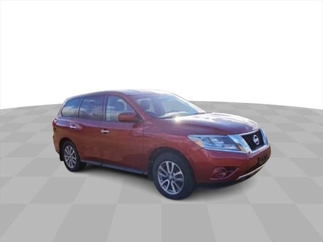 used 2014 Nissan Pathfinder car, priced at $9,995