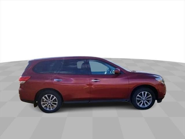 used 2014 Nissan Pathfinder car, priced at $9,995