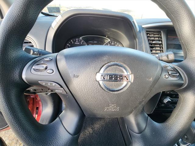 used 2014 Nissan Pathfinder car, priced at $9,995