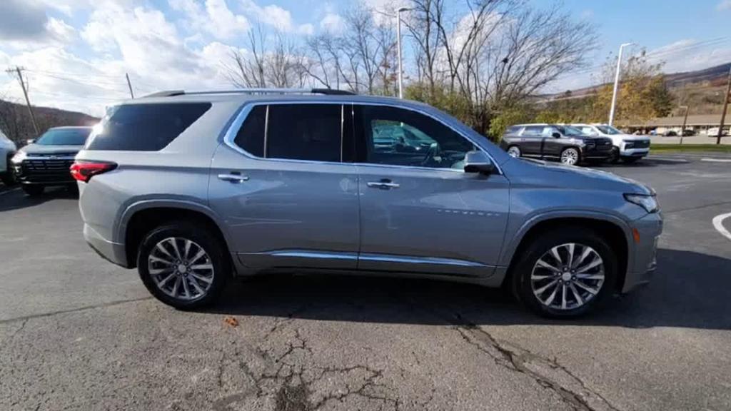 used 2023 Chevrolet Traverse car, priced at $39,995