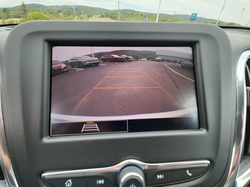 used 2022 Chevrolet Equinox car, priced at $23,894