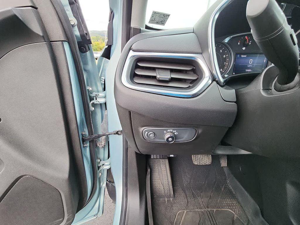 used 2022 Chevrolet Equinox car, priced at $23,894