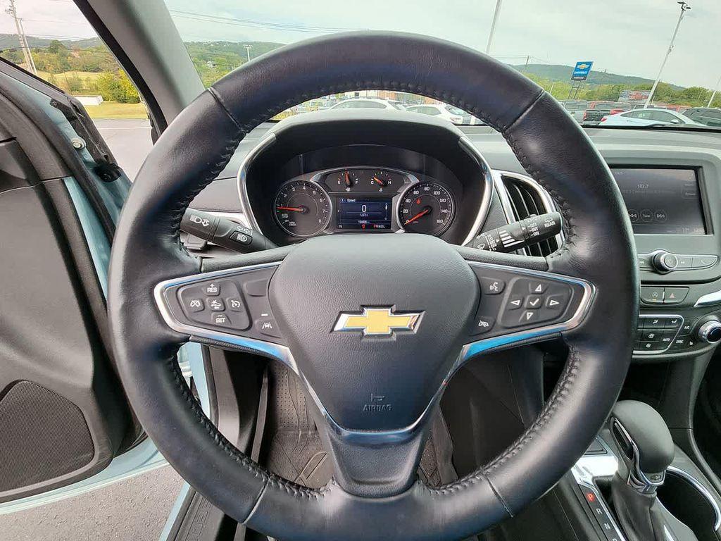 used 2022 Chevrolet Equinox car, priced at $23,894