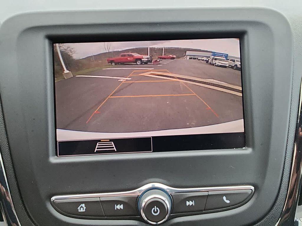 used 2022 Chevrolet Equinox car, priced at $23,894