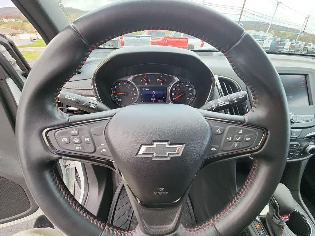 used 2022 Chevrolet Equinox car, priced at $23,894