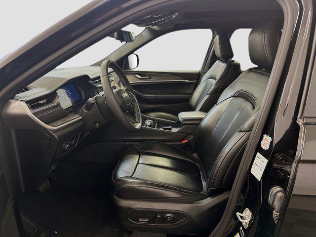 used 2024 Jeep Grand Cherokee L car, priced at $32,787