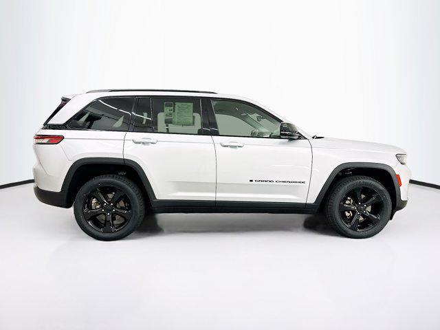 used 2022 Jeep Grand Cherokee car, priced at $29,977