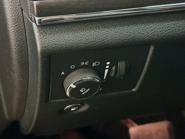 used 2015 Jeep Grand Cherokee car, priced at $9,677