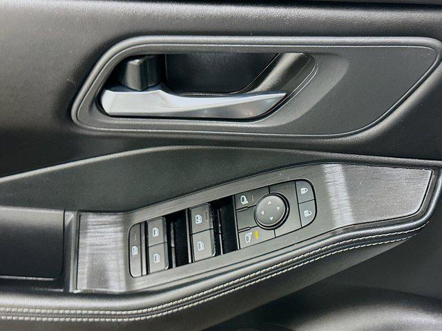used 2024 Nissan Rogue car, priced at $22,977