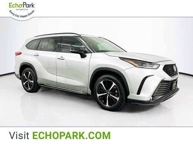 used 2021 Toyota Highlander car, priced at $35,479