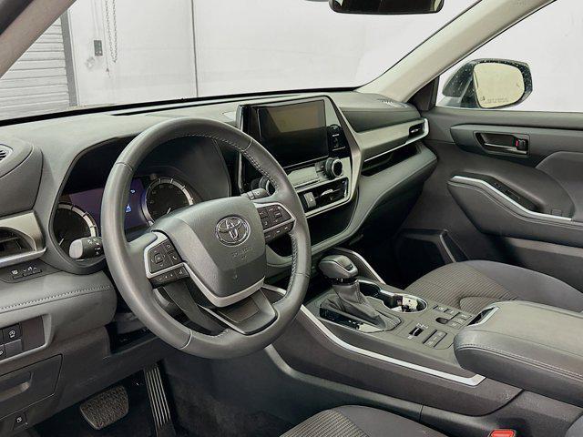 used 2024 Toyota Highlander car, priced at $37,189