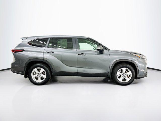 used 2024 Toyota Highlander car, priced at $37,189