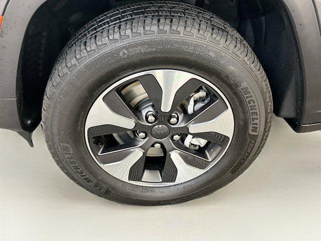 used 2022 Jeep Grand Cherokee 4xe car, priced at $25,197