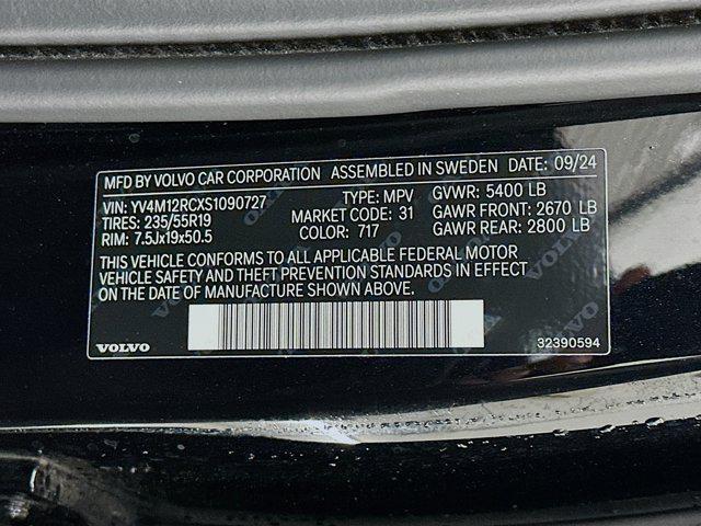 used 2025 Volvo XC60 car, priced at $32,987