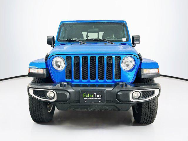 used 2023 Jeep Gladiator car, priced at $27,559