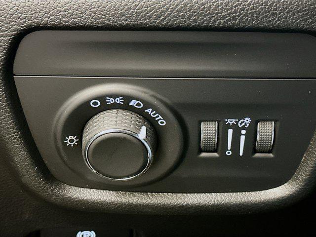 used 2023 Jeep Grand Cherokee car, priced at $28,577
