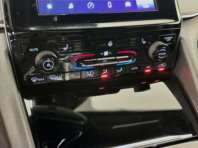 used 2024 Jeep Grand Cherokee L car, priced at $29,697