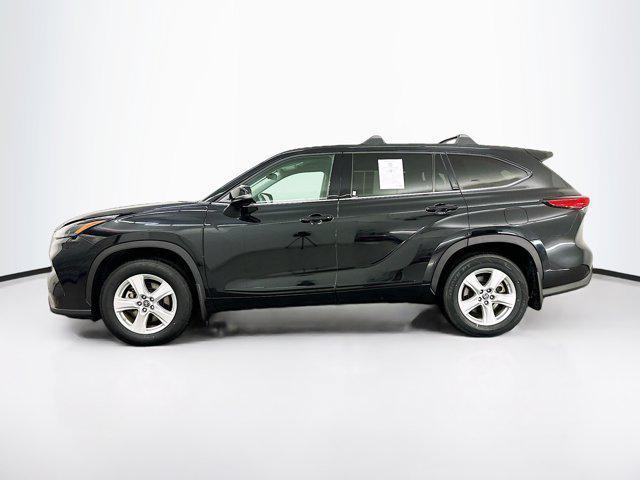 used 2022 Toyota Highlander car, priced at $29,569