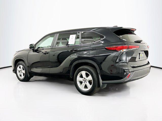 used 2023 Toyota Highlander car, priced at $32,789