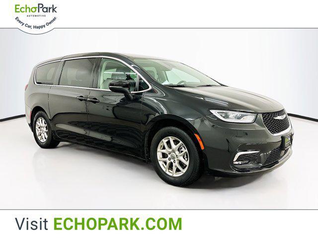 used 2023 Chrysler Pacifica car, priced at $22,397