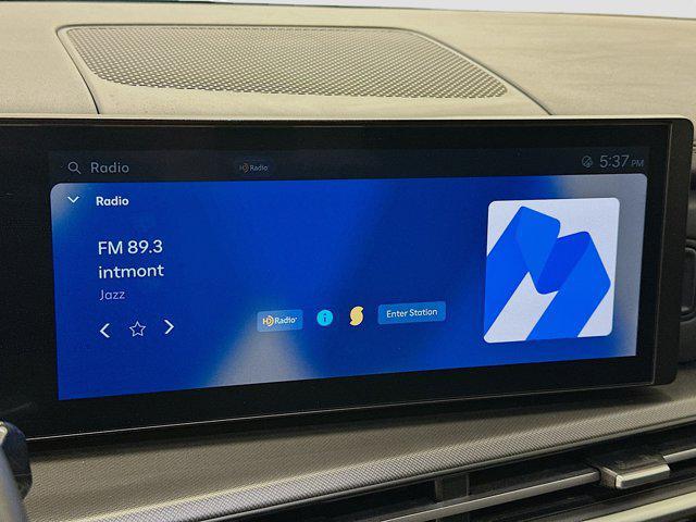 used 2024 Hyundai Santa Fe car, priced at $27,987