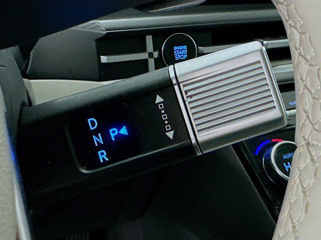 used 2024 Hyundai Santa Fe car, priced at $28,777