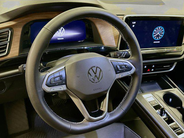 used 2024 Volkswagen Atlas car, priced at $34,277