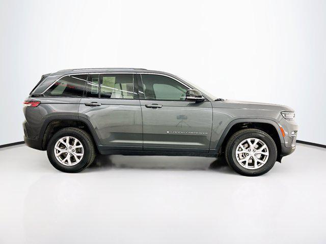 used 2022 Jeep Grand Cherokee car, priced at $32,369