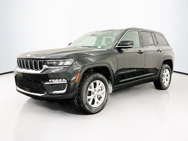 used 2023 Jeep Grand Cherokee car, priced at $33,109