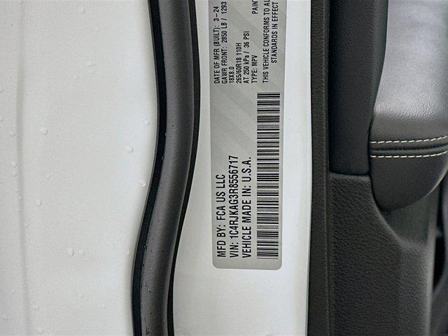 used 2024 Jeep Grand Cherokee L car, priced at $30,377