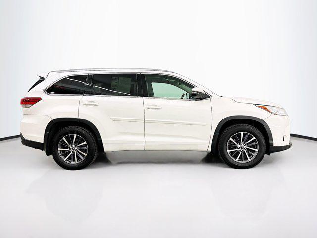 used 2017 Toyota Highlander car, priced at $22,979