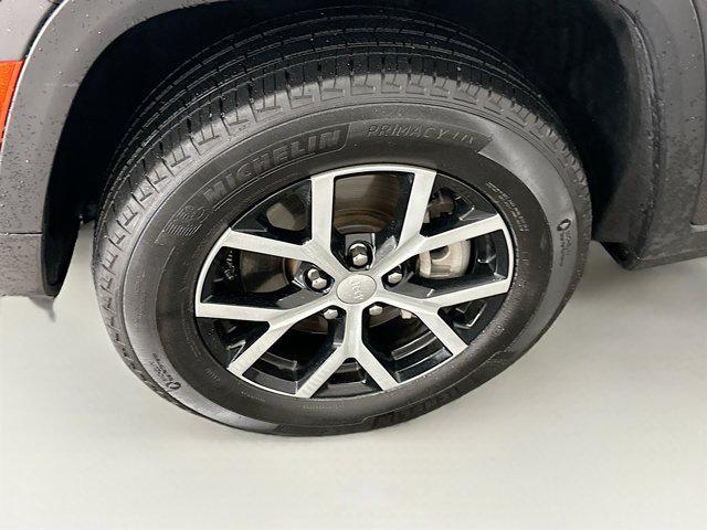 used 2024 Jeep Grand Cherokee L car, priced at $33,277