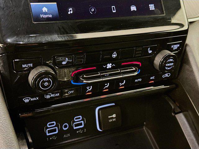 used 2024 Jeep Grand Cherokee L car, priced at $29,997