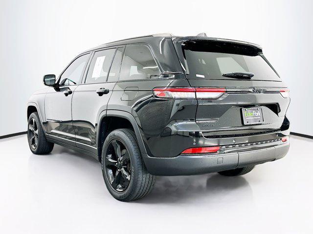 used 2022 Jeep Grand Cherokee car, priced at $28,977