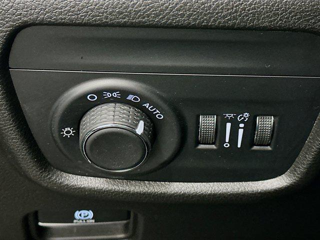 used 2022 Jeep Grand Cherokee car, priced at $28,977