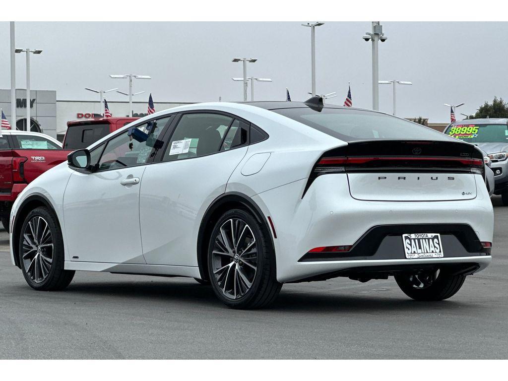 new 2024 Toyota Prius car