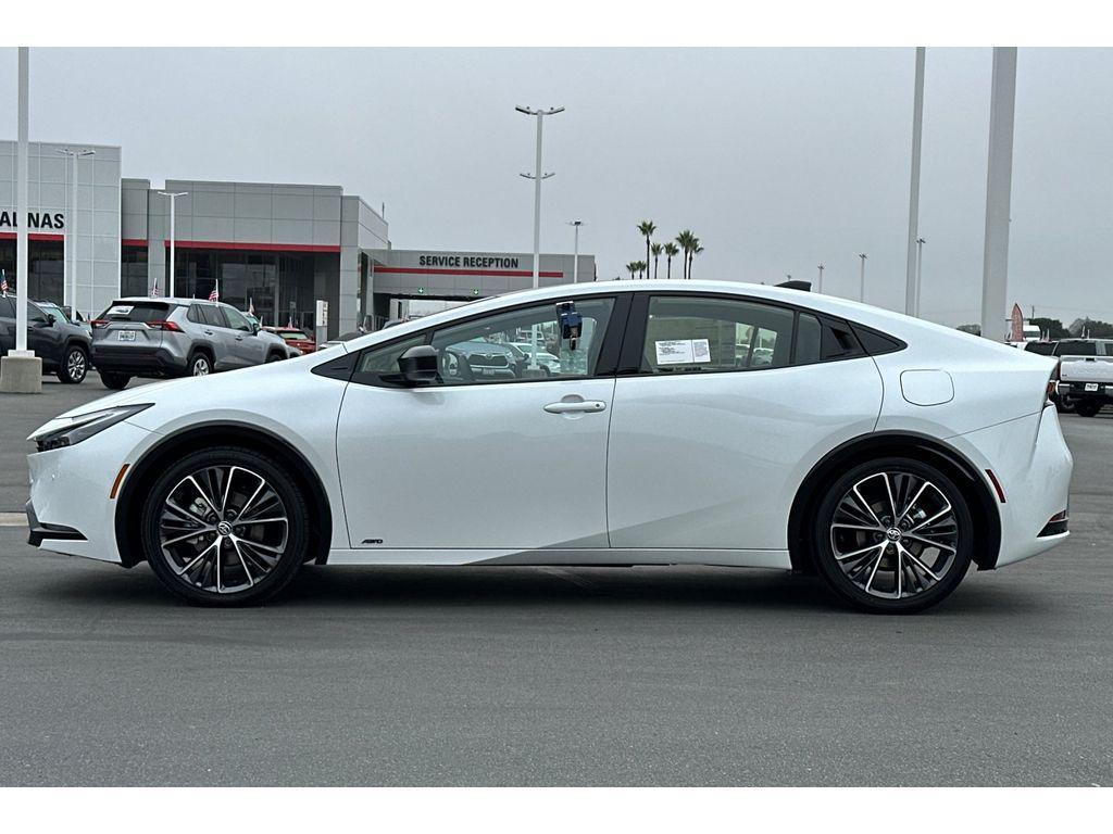 new 2024 Toyota Prius car