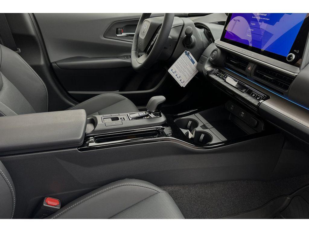 new 2024 Toyota Prius car