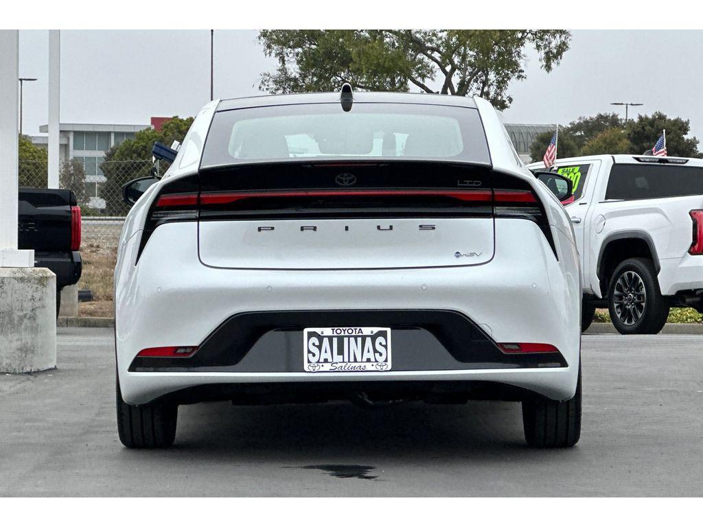 new 2024 Toyota Prius car