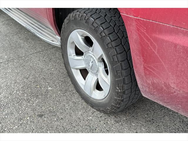 used 2015 Chevrolet Suburban car, priced at $20,999