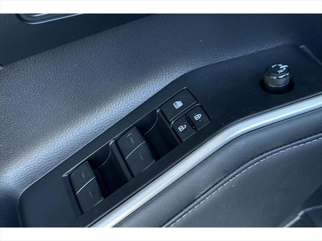 used 2023 Toyota Highlander car, priced at $39,999