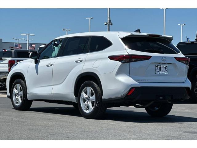 used 2023 Toyota Highlander car, priced at $39,999