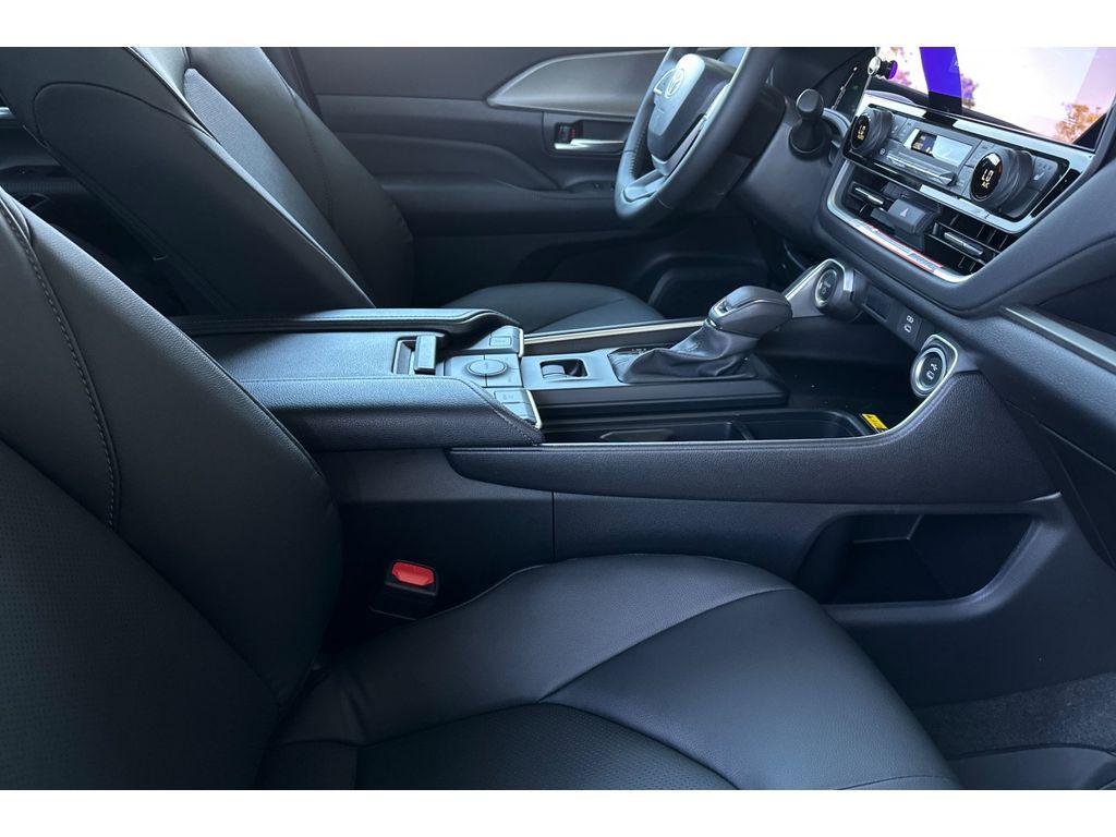 new 2025 Toyota Grand Highlander Hybrid car, priced at $48,328
