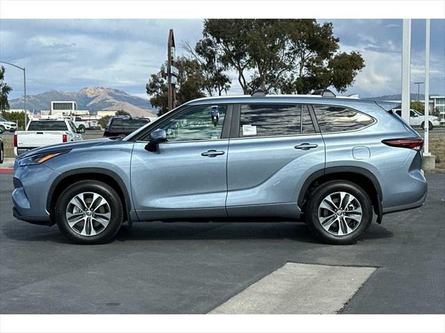 new 2024 Toyota Highlander car, priced at $47,821