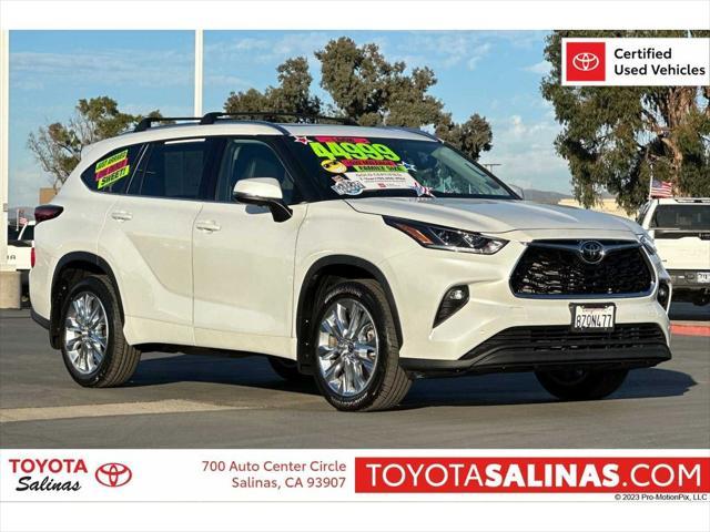 used 2022 Toyota Highlander car, priced at $44,999