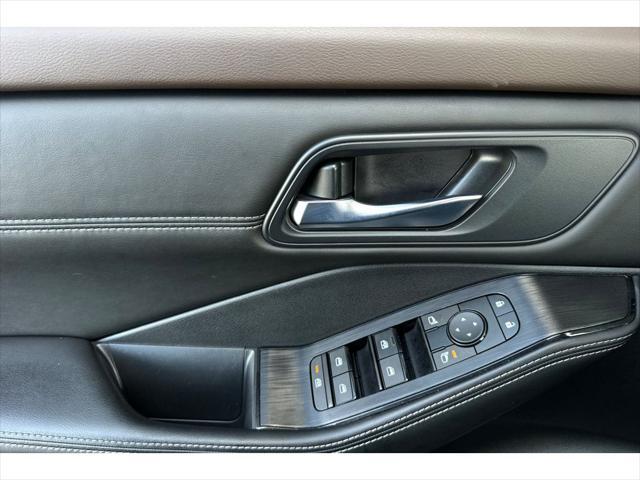 used 2023 Nissan Rogue car, priced at $29,999