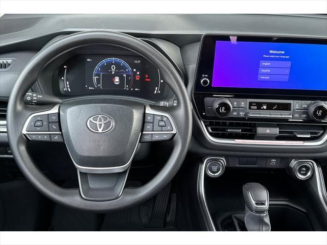 new 2025 Toyota Highlander car, priced at $49,631